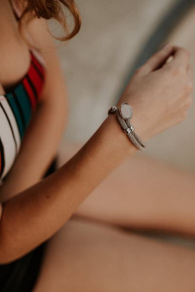 Lunavit Duftarmband als exklusives Schmuck Accessoire für stylische Outfits