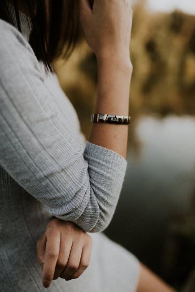 Tragebild Lunavit Magnet-Armband Titan Jade
